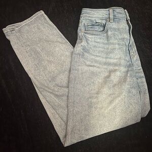 American Eagle Light-wash Jeans